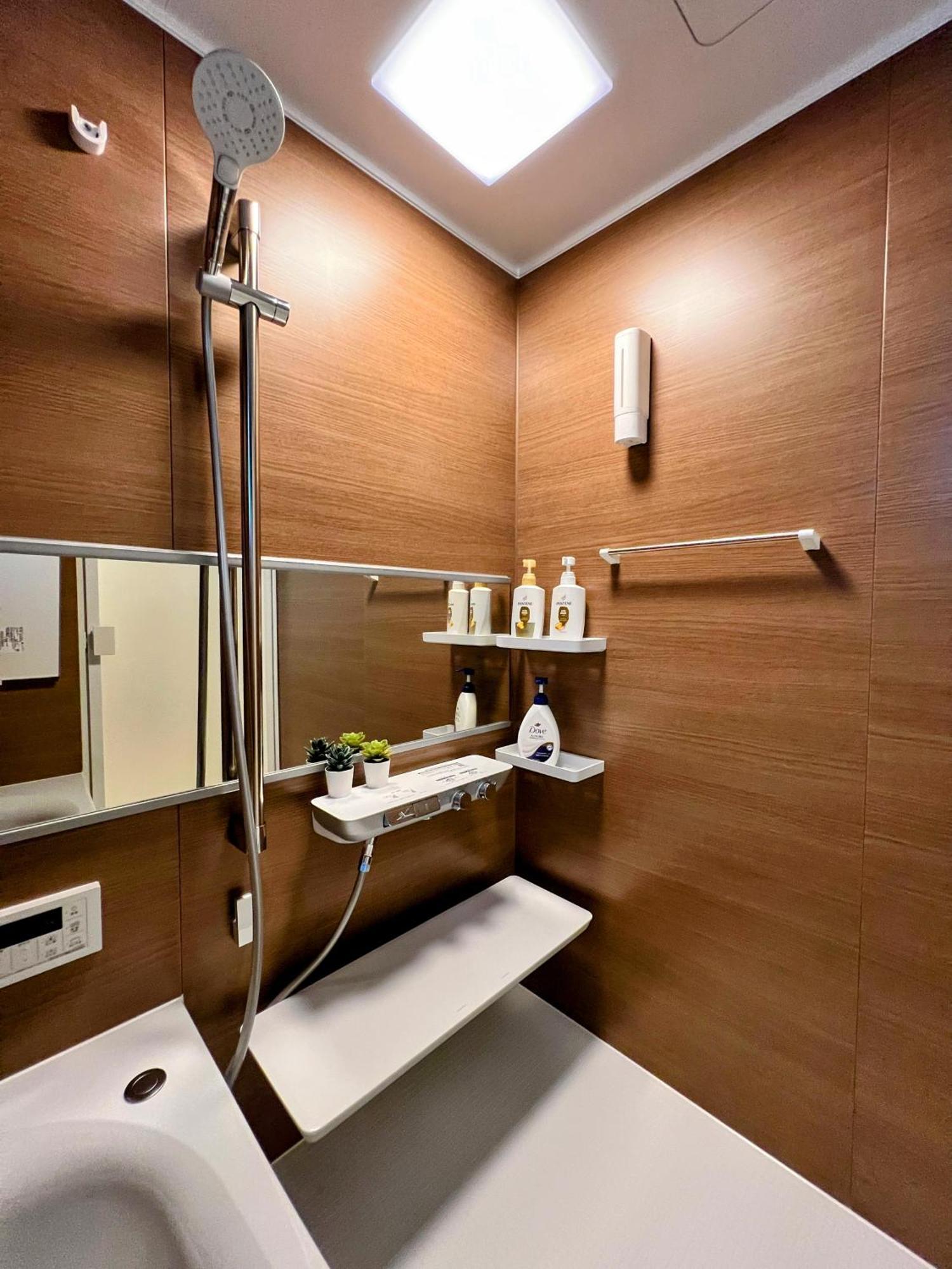 Brand New Modern Haven 7-min Walk To Shinkoenji Station 9-min Train To Shinjuku Casa de férias Tóquio